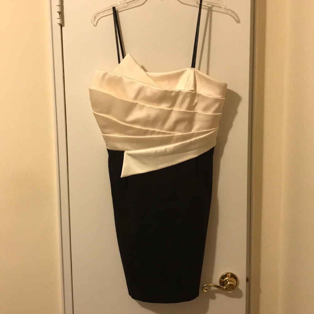 Laundry by Shelli Segal cocktail dress